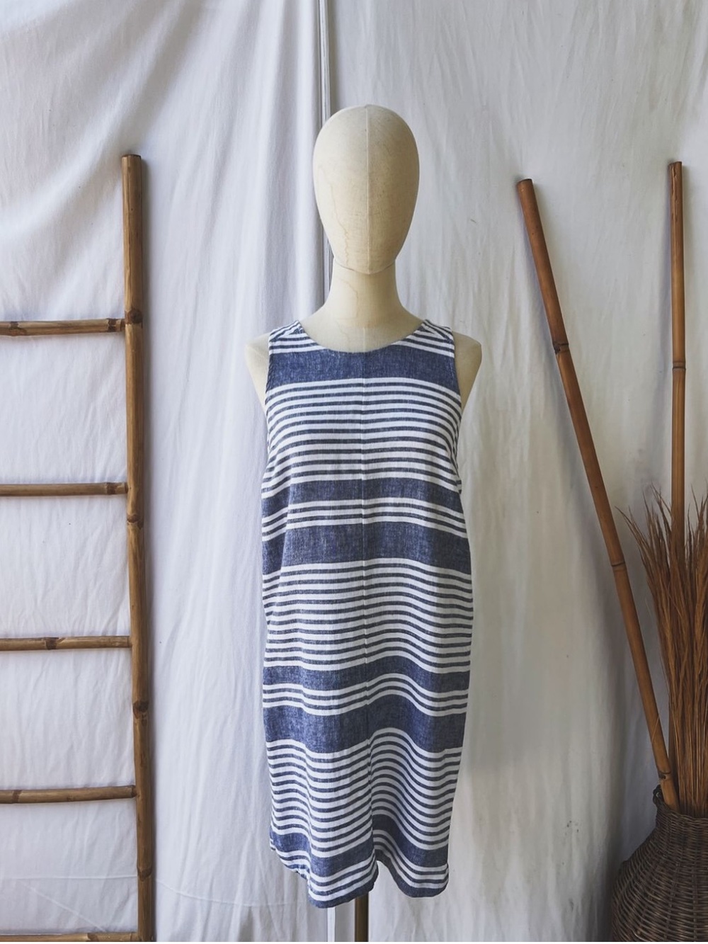 Old Navy Linen Sleeveless Navy and White Striped Shift Dress Medium